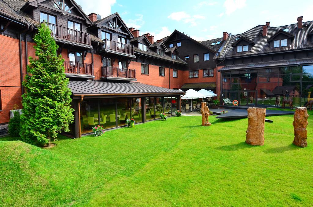 Hotel Zubrowka Spa & Wellness Białowieża エクステリア 写真