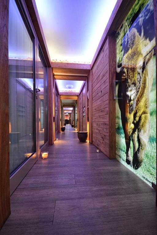 Hotel Zubrowka Spa & Wellness Białowieża エクステリア 写真