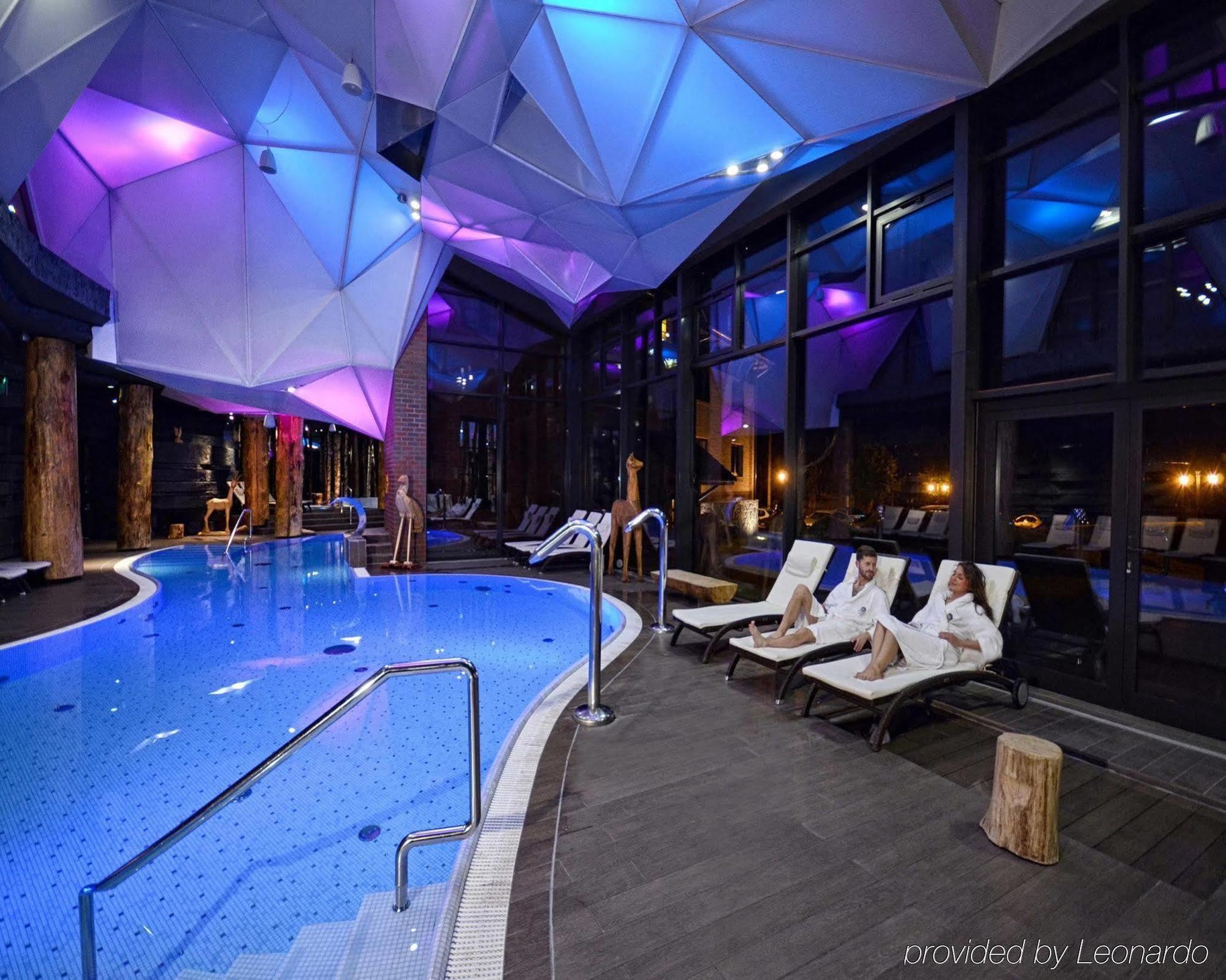 Hotel Zubrowka Spa & Wellness Białowieża エクステリア 写真